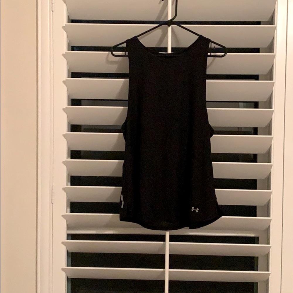 Under Armour black work out tank - light & comfy!